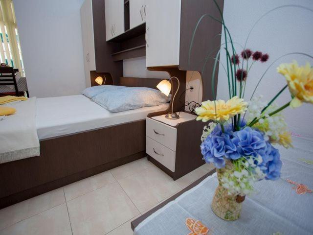 Apartmani Dana Makarska Eksteriør billede