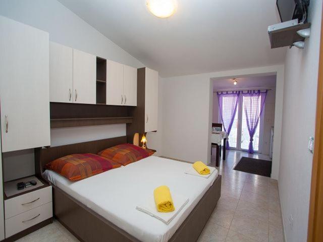 Apartmani Dana Makarska Eksteriør billede