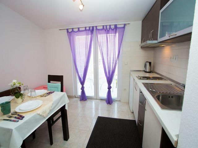 Apartmani Dana Makarska Eksteriør billede