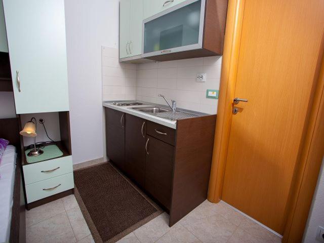 Apartmani Dana Makarska Eksteriør billede